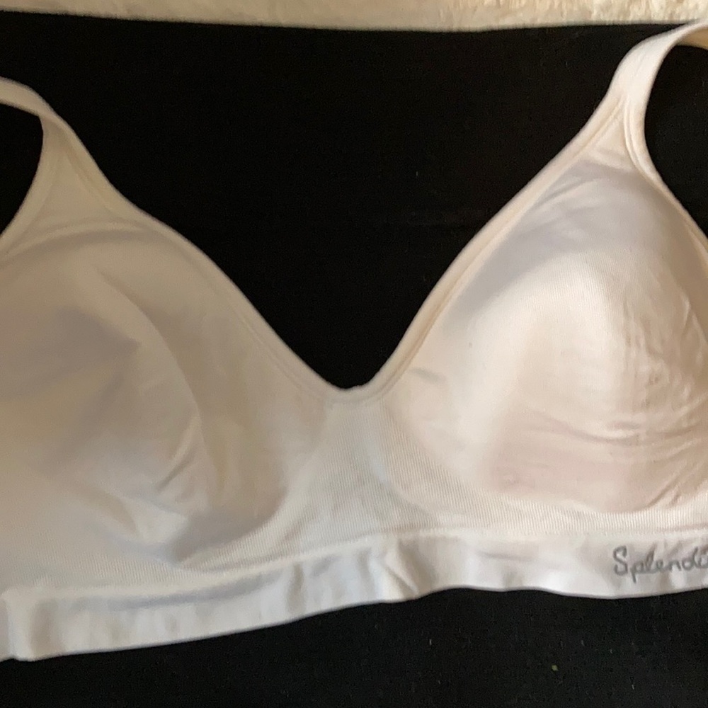 White bra no underwire sz M